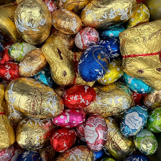 Lindt Easter Egg and Bunny Assortment - 750g