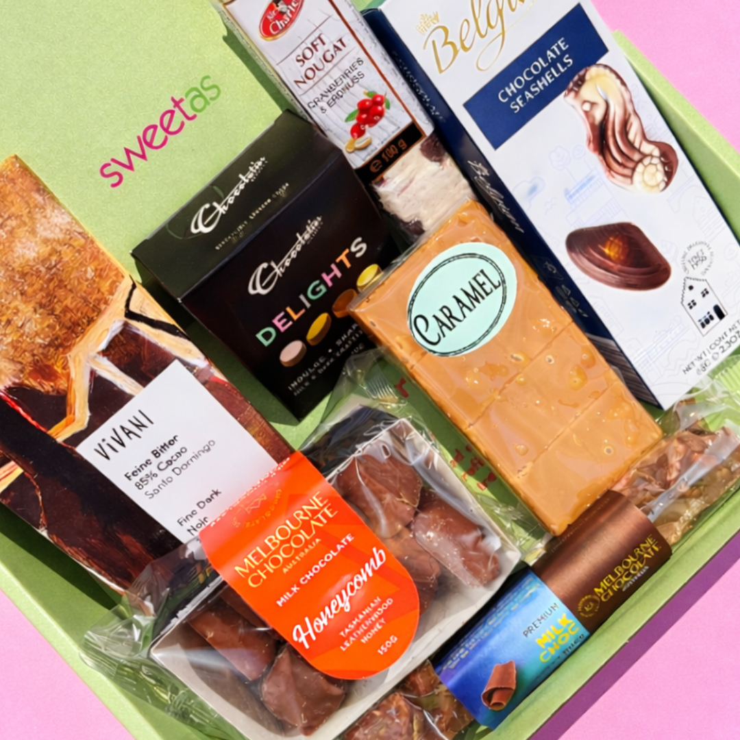 Gourmet Foodies Gift Hamper – A Luxurious Selection of Artisan Sweets